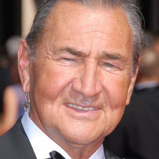 August Schellenberg wallpaper