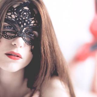 Women mask wallpaper