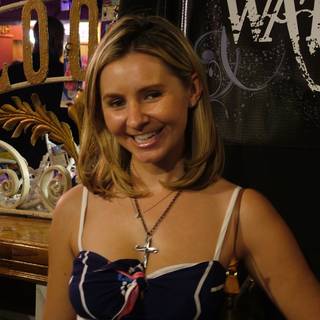 Beverley Mitchell wallpaper