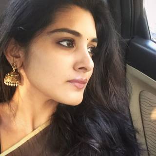 Nivetha Thomas iPhone wallpaper