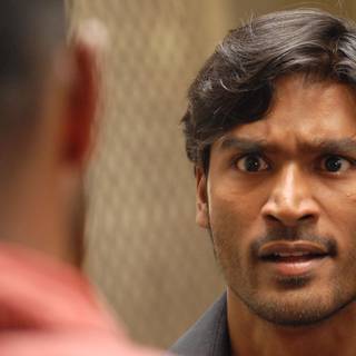 Polladhavan wallpaper