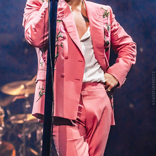 Harry Styles Falling wallpaper