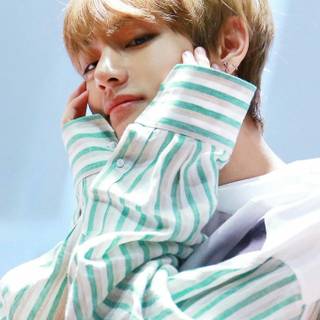 Taehyung iPhone wallpaper