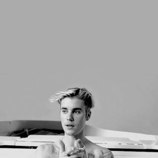 Justin and Hailey Bieber wallpaper