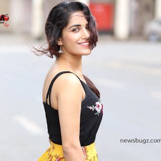 Ruhani Sharma wallpaper