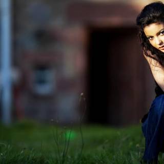 Famous beautiful women wallpaper