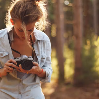 Women photographer wallpaper