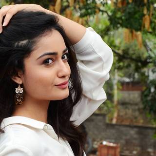 Tridha Choudhury wallpaper