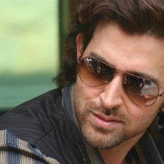 War Hritik Roshan wallpaper