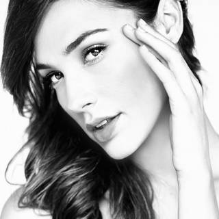 Gal Gadot HD mobile wallpaper