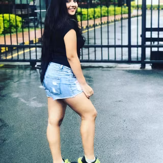 Roshni Walia wallpaper