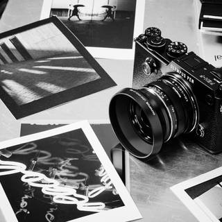 Camera  black wallpaper