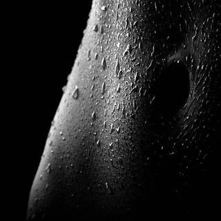 Dark black Android wallpaper