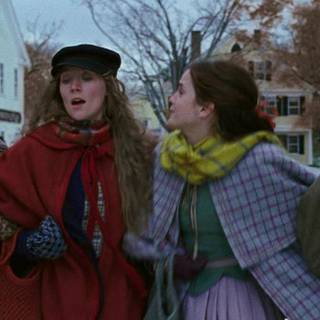 Ittle Women wallpaper