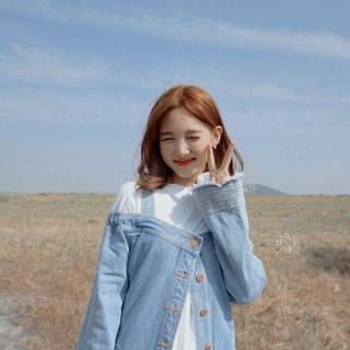 Nayeon aesthetic wallpaper