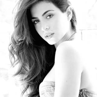 Emeraude Toubia wallpaper