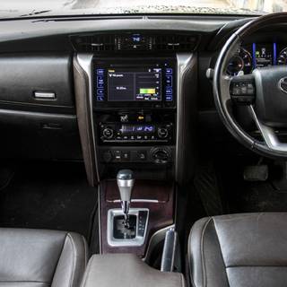 Fortuner interior wallpaper