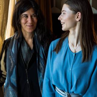 Thomasin McKenzie wallpaper