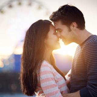 Women in love wallpaper