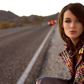Sarah Dumont wallpaper