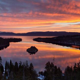 Spring lakes wallpaper