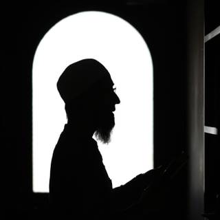 Muslim men wallpaper