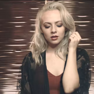 Madilyn Bailey wallpaper