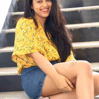 Siddhi Idnani wallpaper