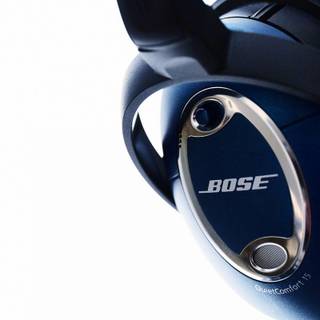 Desktop headphone wallpaper