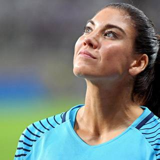 Solo women wallpaper