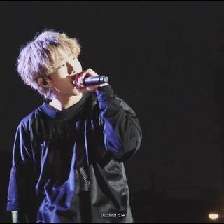 Han Jisung desktop wallpaper