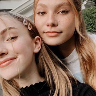 Nadia Turner wallpaper