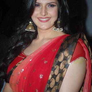 Zareen Khan Android wallpaper