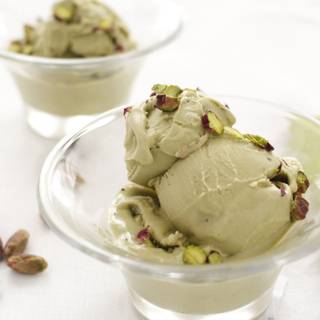 Cream desktop wallpaper