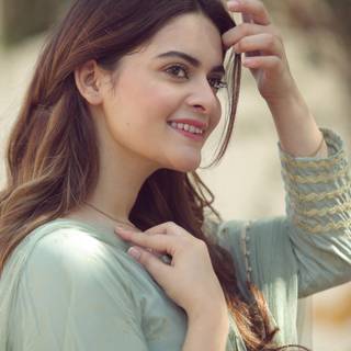 Beauty Khan wallpaper