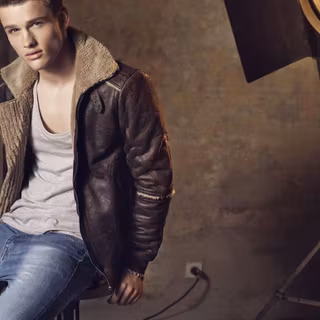 Men's fashion wallpaper