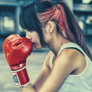 Boxing women wallpaper