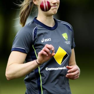 Women cricketers wallpaper