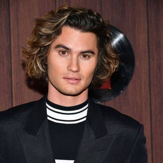 Chase Stokes wallpaper