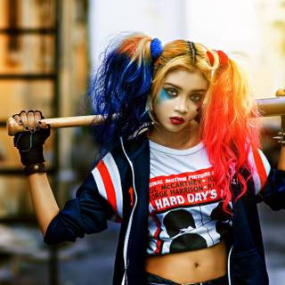 Harley Quinn baseball bat wallpaper