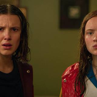 Mille Bobby Brown and Sadie Sink wallpaper