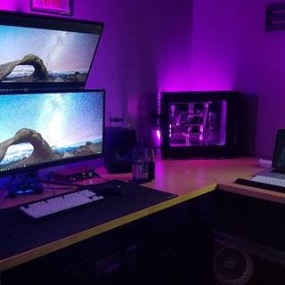 Gaming computer table wallpaper