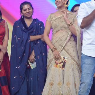 Rarandoi Veduka Chudham wallpaper