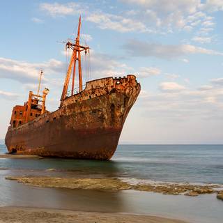 Famous shipwrecks wallpaper