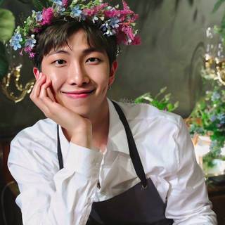 Flower crown beauty wallpaper