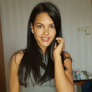 Apolonia Lapiedra wallpaper