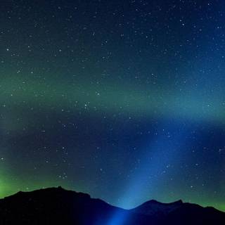 Amoled 4k Aurora wallpaper