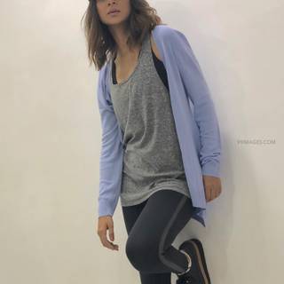 Jennifer Winget HD iPhone wallpaper