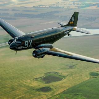 Dakota aeroplane wallpaper