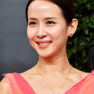 Cho Yeo-jeong wallpaper